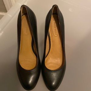 Corso Como 9.5 black heeled shoes
